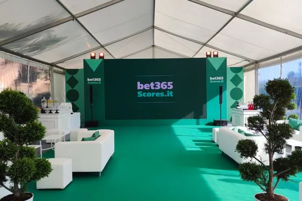 Corporate Event Setups 9 Corporate conventions and meetings