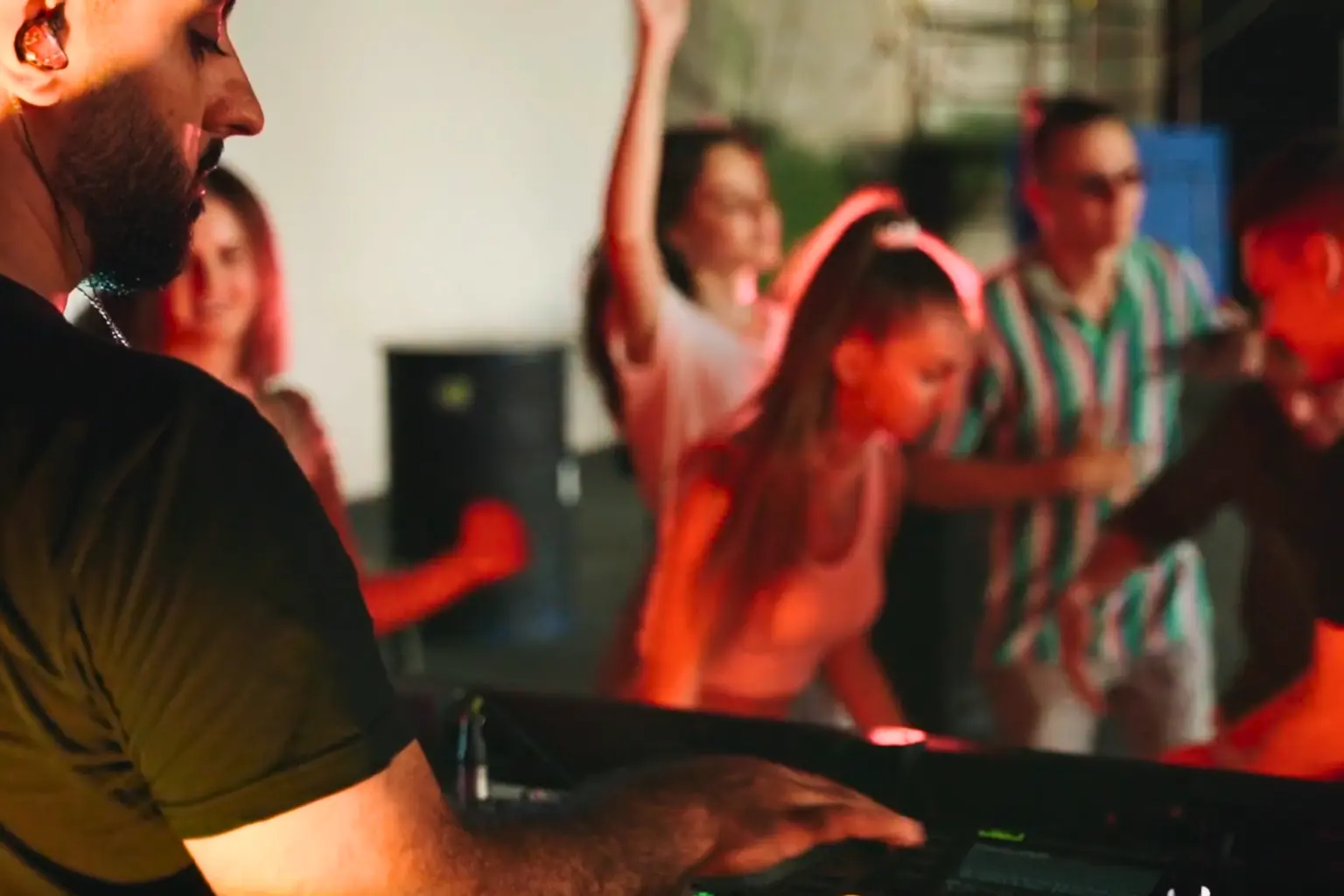 Concert & Show Setups 10 DJ sets and private events
