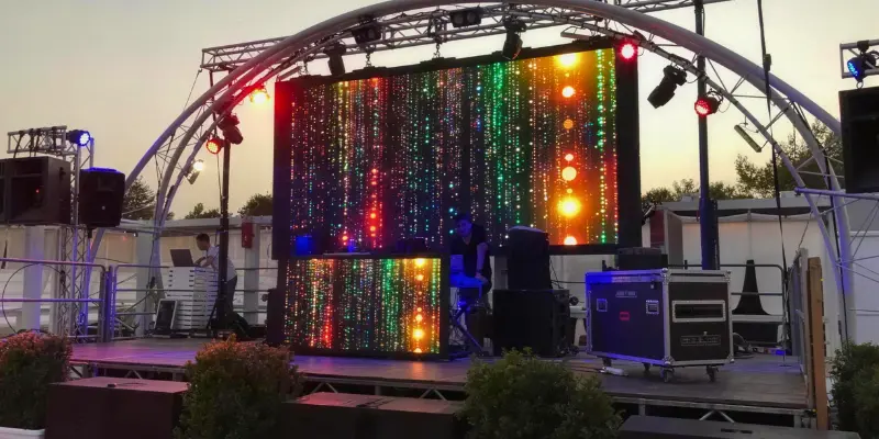 Stage & Structural Setup for Concerts