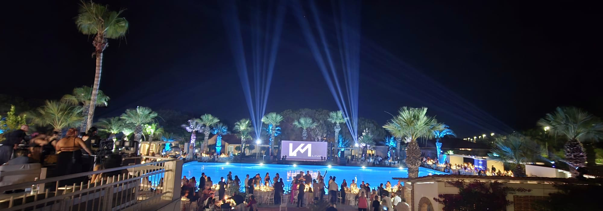 Allestimento ledwall luci e audio per festa estiva al villaggio turistico - VM Live
